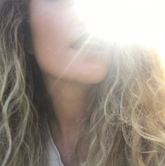 Meet your Posher, Crystel - Picture 1 of 1